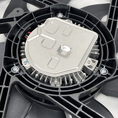 OEM 17428591441 রেডিয়েটর কুলিং ভ্যানগুলি বিএমডাব্লু জি 20 গাড়িগুলির জন্য দুর্দান্ত শীতলতা নিশ্চিত করে